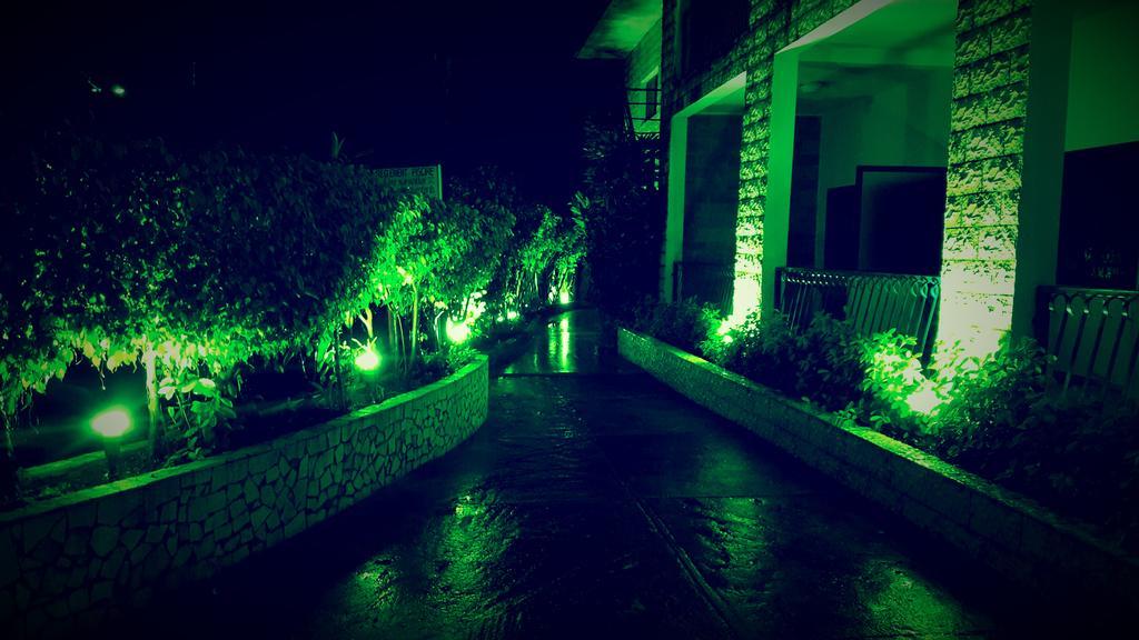 Riviera Taouyah Hotel Конакри Экстерьер фото
