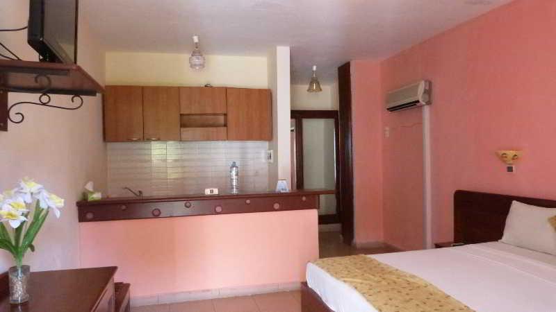 Riviera Taouyah Hotel Конакри Экстерьер фото